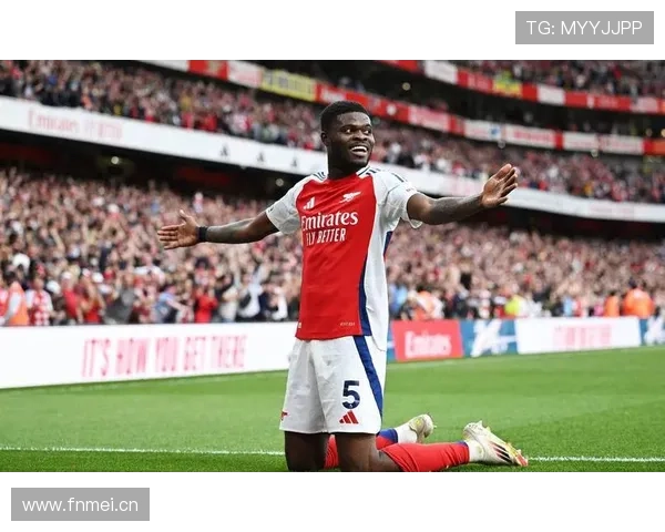 阿森纳危机浮现:争冠阵容暴露战术短板,高层分歧成致命隐患 阿森纳危机浮现:争冠阵容暴露战术短板,高层分歧成致命隐患