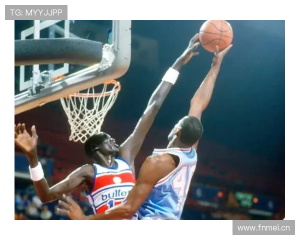 “扣篮干扰规则”的判定标准是什么？深入解析违例细节。